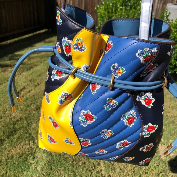 kira chevron floral patchwork bucket bolsa
